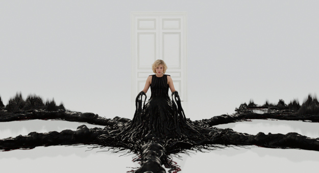 Люк Бессон работает над второй частью «Люси»