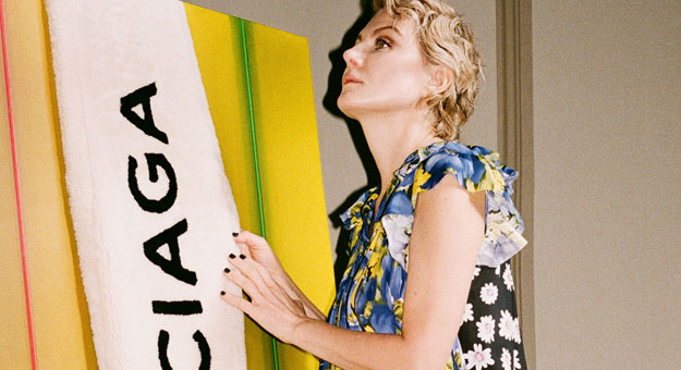 Рената Литвинова в съемке Balenciaga и SVMoscow