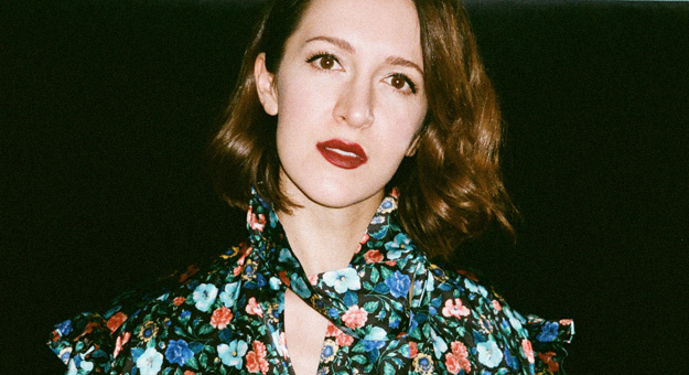 «Мне повезло выйти замуж за гения, а мой инстаграм обожает Петросян» — разговор с Матильдой Шнуровой