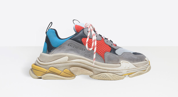 Balenciaga перенес производство кроссовок в Китай — китайские фанаты недовольны