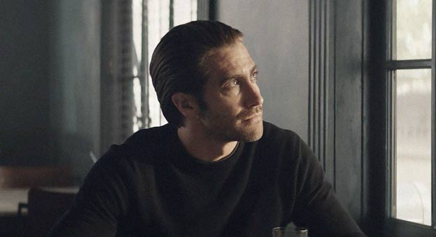 Джейк Джилленхол и искусство полета в новом видео Cartier