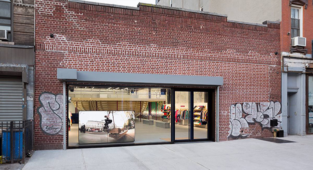 Основатель Supreme дал редкое интервью