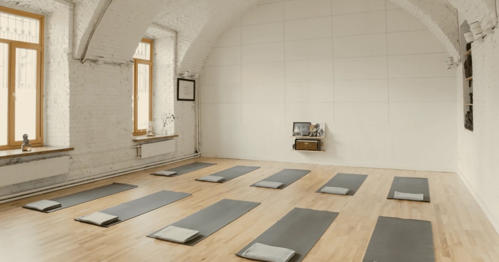 Студия Yoga Space подготовила специальные предложения к 8 Марта