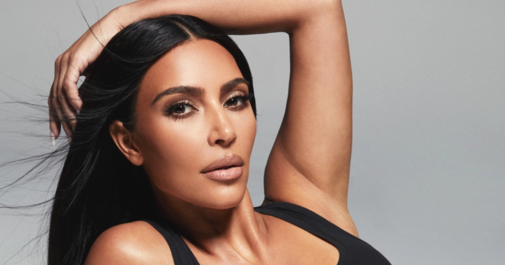 Skims приобретает SKKN by Kim у Ким Кардашьян и Coty