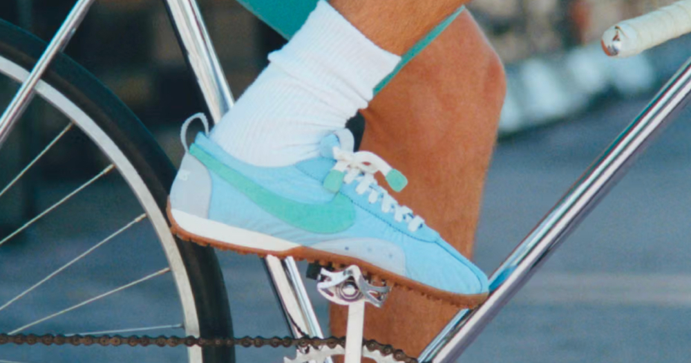 Jacquemus и Nike выпустили новые расцветки кроссовок Moon Shoe