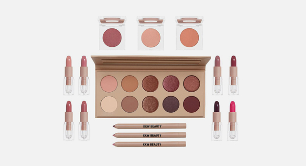 Ким Кардашьян посвятила коллекцию макияжа цветам вишни