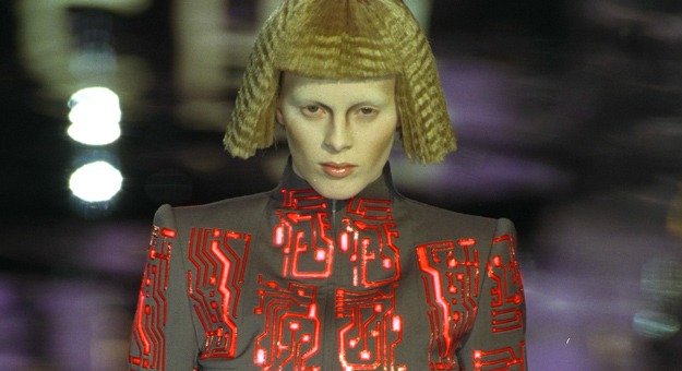 #tbt: коллекция Givenchy осень-зима 1999