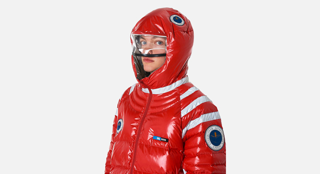 Undercover выпустил куртки, вдохновленные космическими скафандрами
