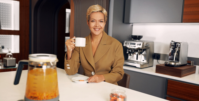 \"Я живу в достаточно жестком ритме, поэтому на кухню захожу редко\" - Ксения Чилингарова о здоровом образе жизни, любимом рецепте, бьюти привычках и гаджетах, которыми пользуется каждый день