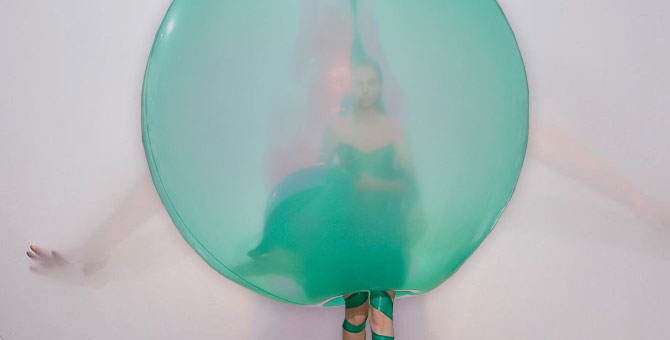 Мудборд: мода и воздушные шары