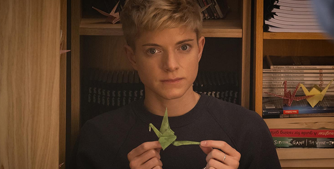 Знакомьтесь: Мэй Мартин — создательница нового ЛГБТ-сериала «Чувствую себя хорошо»