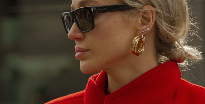 Что носить после карантина: уютный трикотаж, вельвет и другие тенденции стритстайла