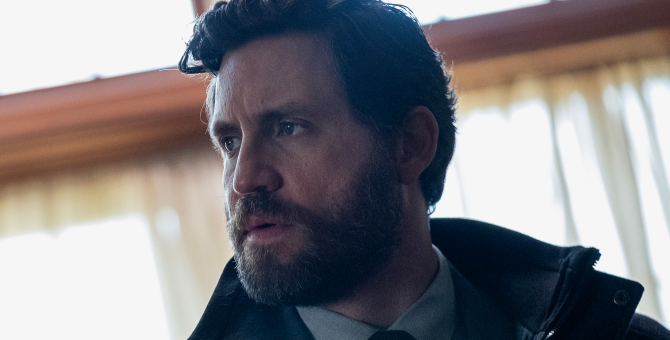 Актер Эдгар Рамирес — о новом сериале «Отыграть назад» с Николь Кидман, а также о роли Джанни Версаче в «Американской истории преступлений»