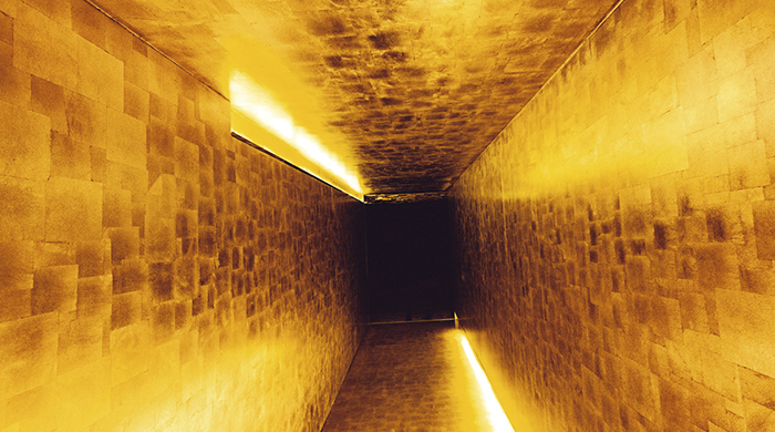 В Каннах открылась pop-up версия ночного клуба Дэвида Линча