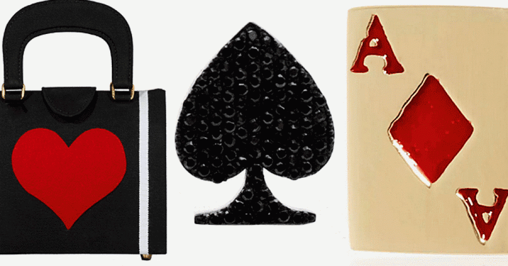 9 аксессуаров с карточной символикой