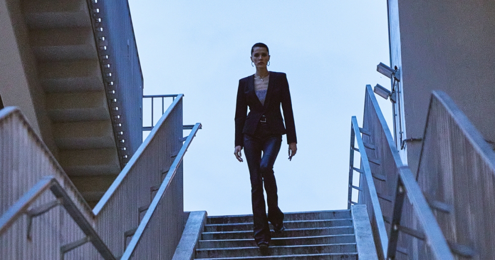 «Наша героиня — та, которая знает, чего хочет здесь и сейчас». Дизайнер YULIAWAVE Юлия Василевская о новой капсуле Velvet Glove