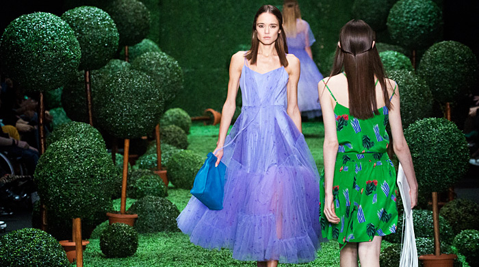 Обзор Buro 24/7: Alena Akhmadullina, весна-лето 2015