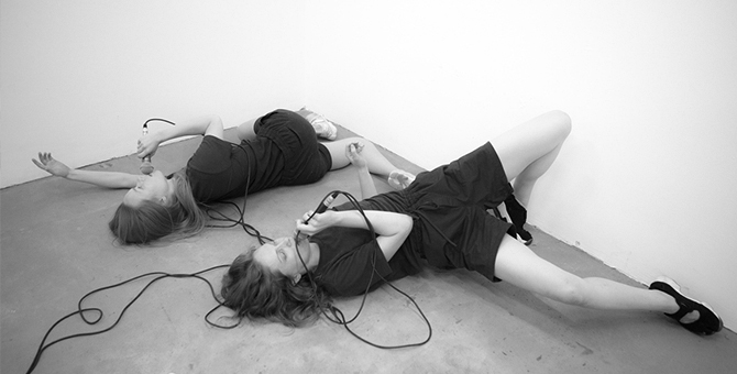 100 перформеров, The Black Lips, Shortparis и колокола: исчерпывающий гид по фестивалю «Форма»