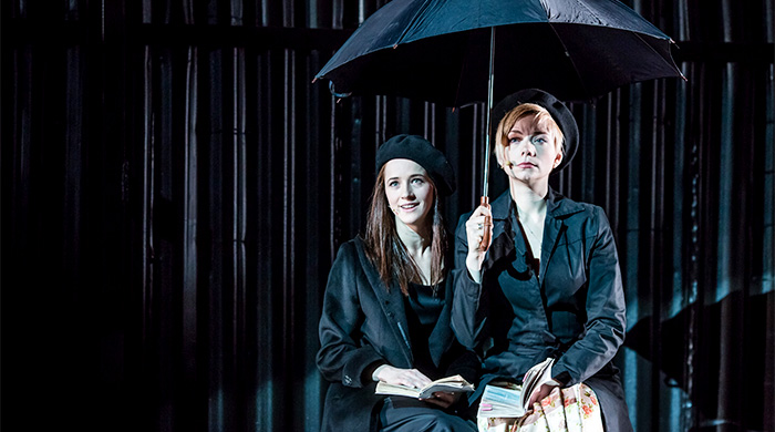 Спринт по ночным кошмарам: \"Бег\" в Театре имени Вахтангова