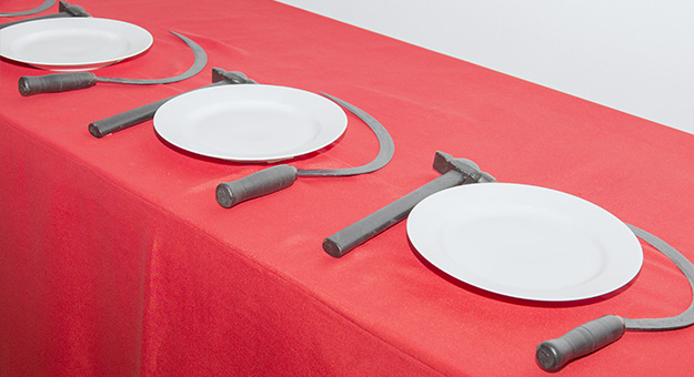 Русские в Помпиду: зачем дарить искусство французскому музею