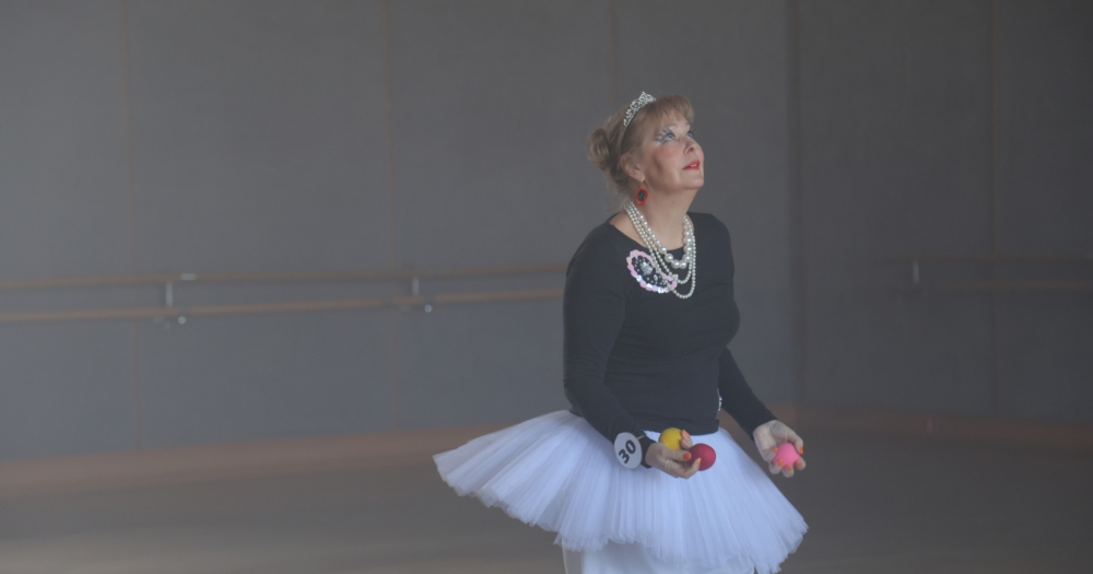 Андрей Минеев выпустил клип на песню «Бабушки»