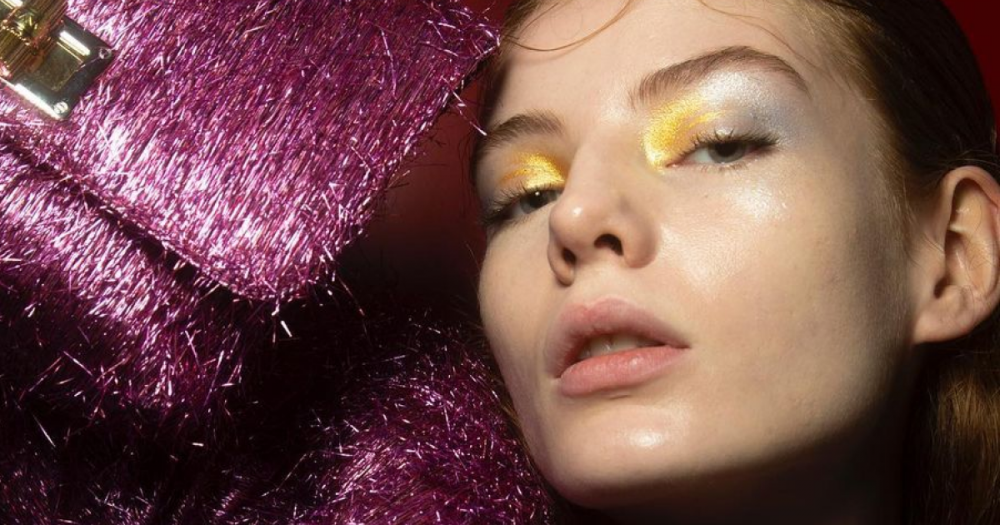 Тренды в прическах и макияже, которые мы заберем в 2022-й