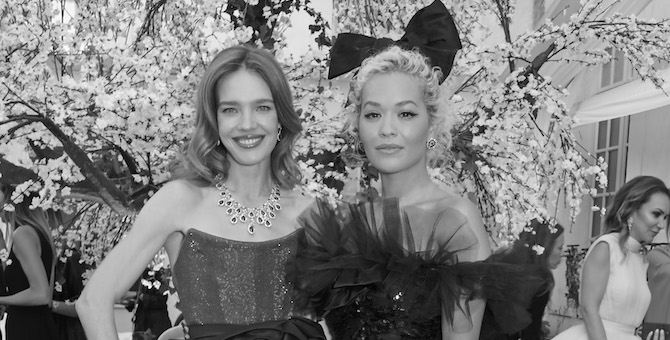 Как прошел благотворительный ужин фонда «Обнажённые сердца» в Швейцарии