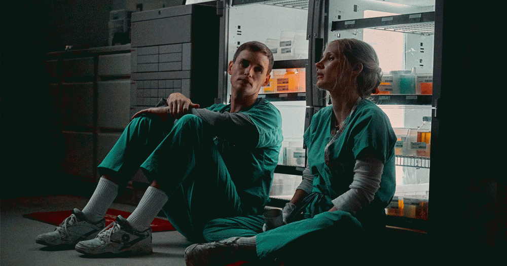 «Фантастические актерские работы». Что пишут о фильме «Добрый медбрат» с Эдди Редмэйном и Джессикой Честейн