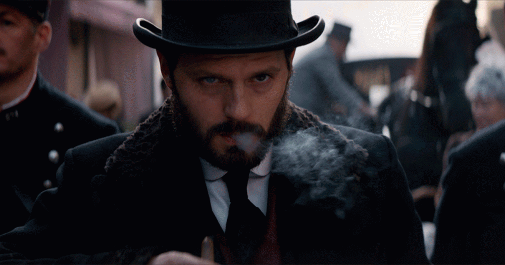 «Острые козырьки» по-французски: 5 причин посмотреть фильм «Банды Парижа»