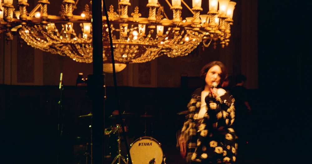 «Диско-клуб» и Luxevideoclub запускают проект «Под люстрой»