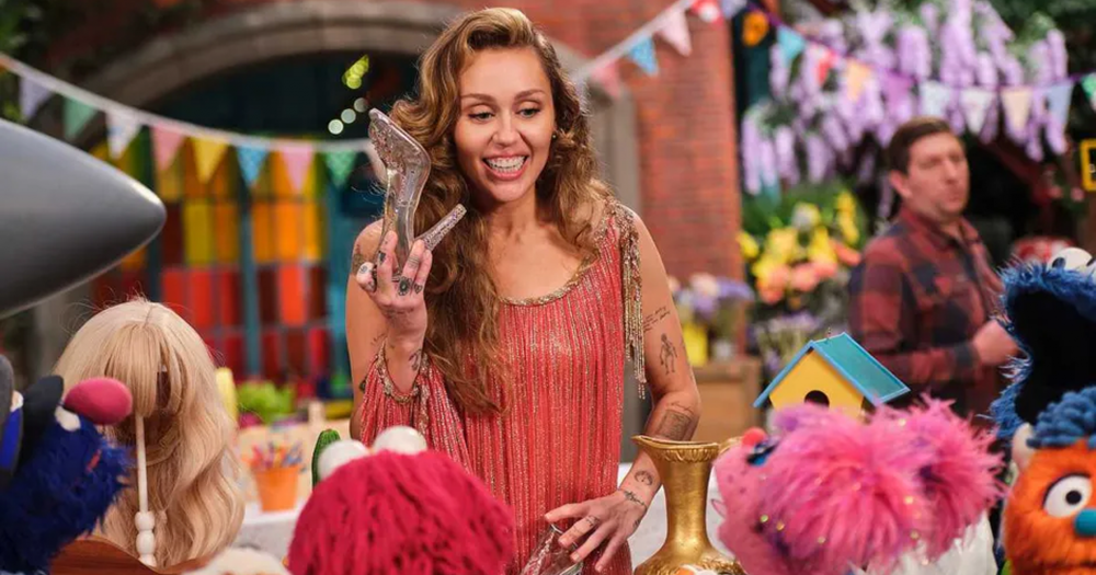 Майли Сайрус появится в новом сезоне «Улицы Сезам»