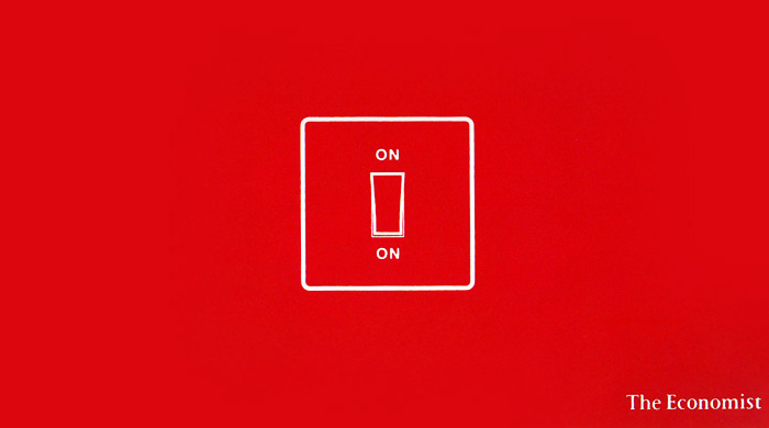 Британская издательская компания Pearson продает журнал The Economist итальянцам