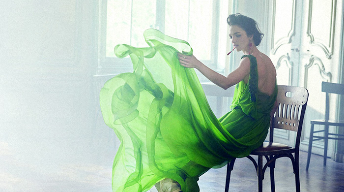 Мариякарла Босконо в весенней рекламной кампании Alberta Ferretti