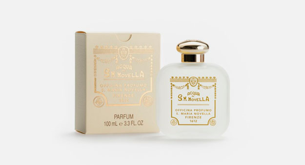 «Вода королевы»: история первого в мире аромата