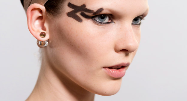 Макияж, весна-лето 2019: тенденции с Недели моды в Париже