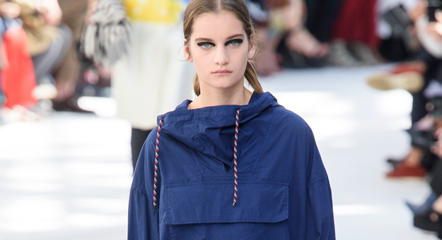 Дрис ван Нотен — о работе над коллекцией весна-лето 2019 и связи моды и садоводства