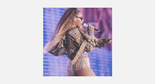 Рикардо Тиши создал костюм для выступления Бейонсе в Нью-Джерси