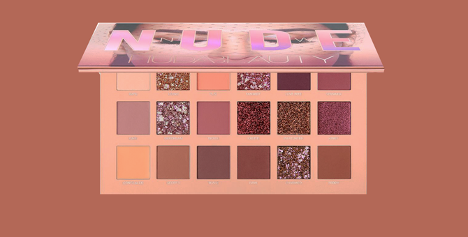 Палетка теней от Huda Beauty — выбор Buro 24/7