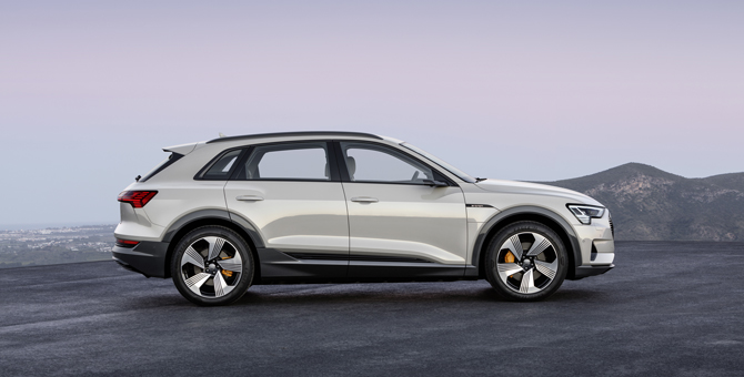 Почему электрокроссовер Audi e-tron может считаться революционным