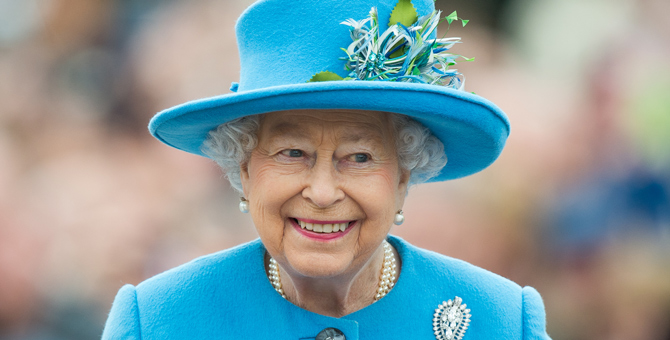 Елизавета II в 2019 году передаст одну из своих обязанностей Меган Маркл