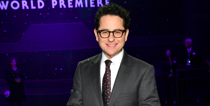 Джей Джей Абрамс снимет три сериала для HBO Max