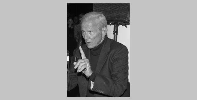 Умер фотограф Питер Бирд, открывший модель Иман