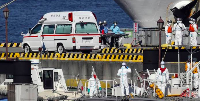 Россиянка заразилась коронавирусом на борту круизного лайнера в Японии