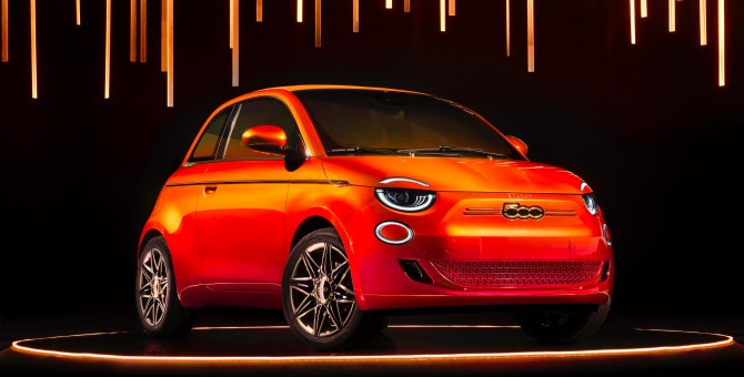 Bvlgari и Fiat создали уникальный электромобиль, напоминающий ювелирное украшение