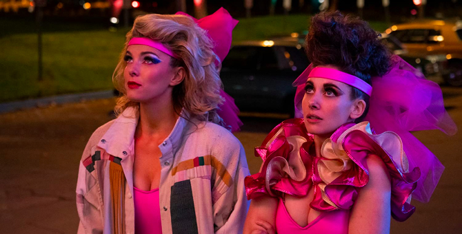 Netflix решил не снимать финальный сезон сериала «GLOW» о женском рестлинге
