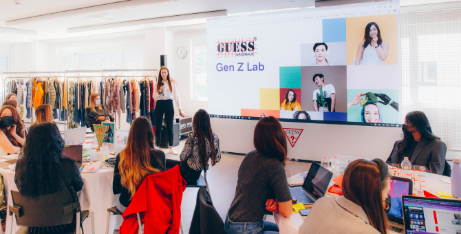 Guess и Microsoft запустили совместный проект по работе с поколением Z