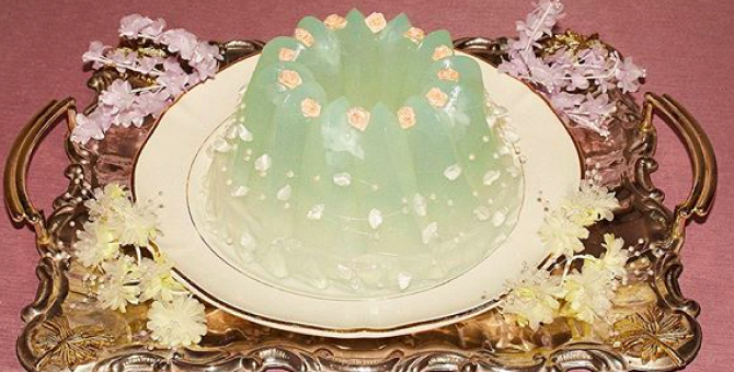 Канадская художница обвинила Gucci в плагиате ее работ