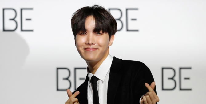 На Останкинскую башню поместили портрет участника BTS Чона Хосока в честь его дня рождения