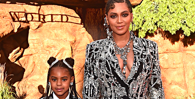 Дочь Бейонсе и Джей-Зи показала, как мыло действует на вирусы