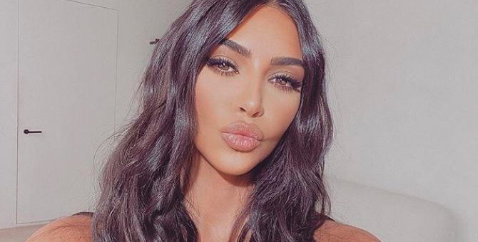 Ким Кардашьян требует 10 миллионов долларов от бьюти-приложения